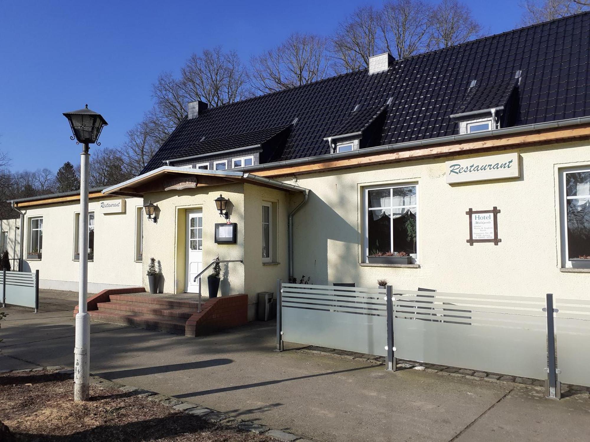 Waldperle Hotel Jarmen Eksteriør billede